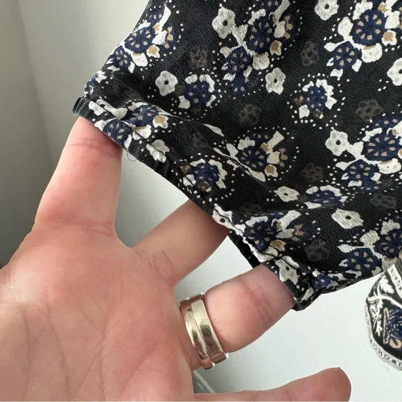 Madewell Gardenhouse Off the Shoulder Top Size Small 100% Silk Boho Floral - Picture 6 of 11